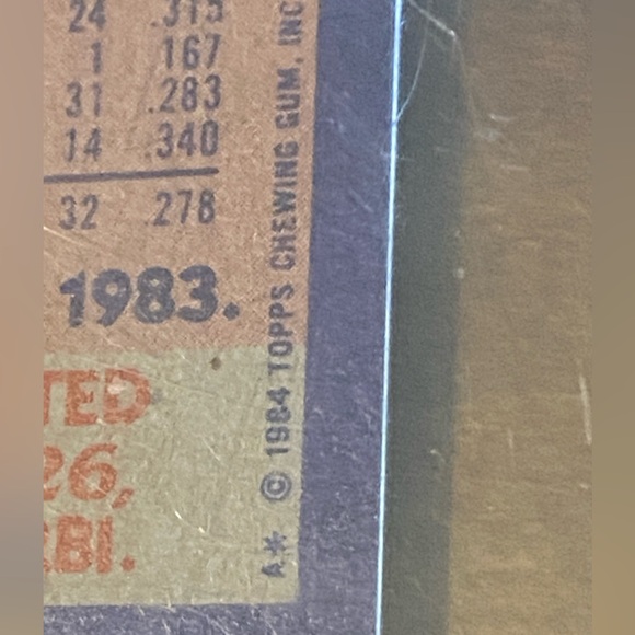 1994 Topps #8 Don Mattingly Baseball Card (Tiffany Edition!!) - Picture 2 of 3